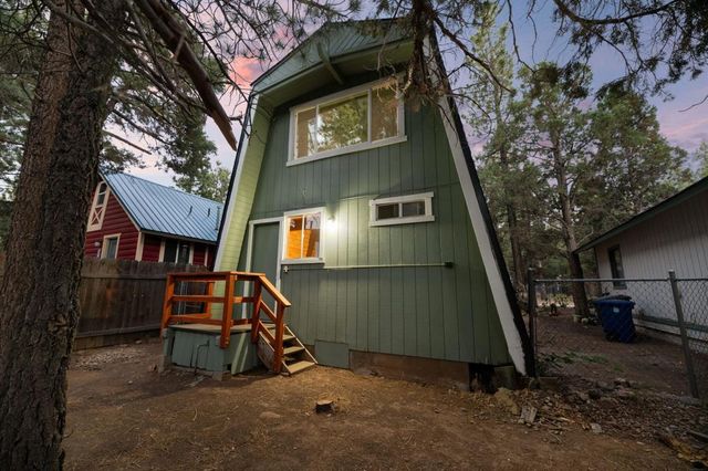 2063 10th Lane, Big Bear, CA 92314