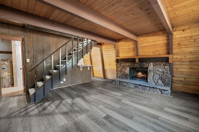 2063 10th Lane, Big Bear, CA 92314