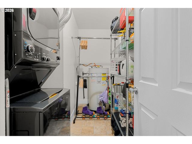 1025 Sw BERTHA Blvd 3, Portland, OR 97219