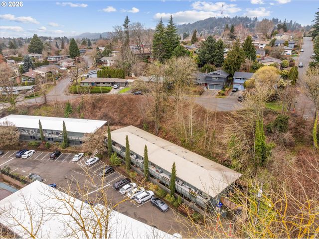 1025 Sw BERTHA Blvd 3, Portland, OR 97219