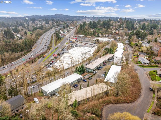 1025 Sw BERTHA Blvd 3, Portland, OR 97219