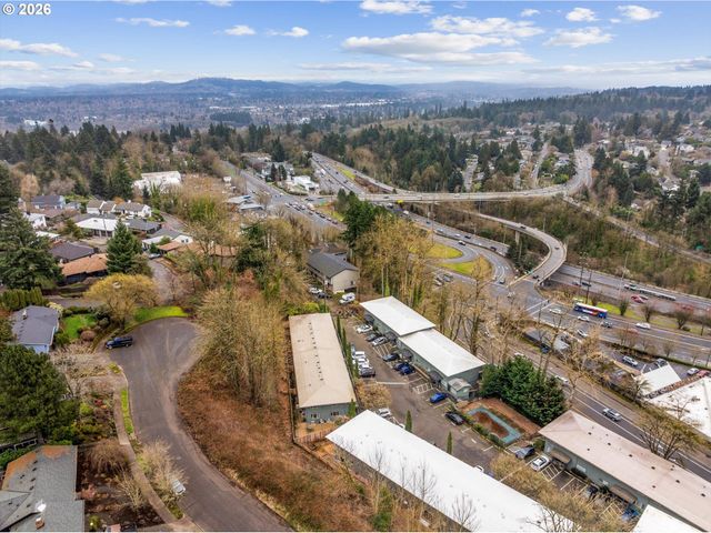 1025 Sw BERTHA Blvd 3, Portland, OR 97219