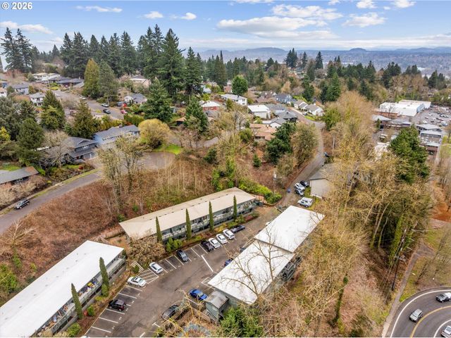 1025 Sw BERTHA Blvd 3, Portland, OR 97219