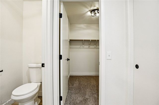 6027 Riflecrest Avenue, Las Vegas, NV 89156