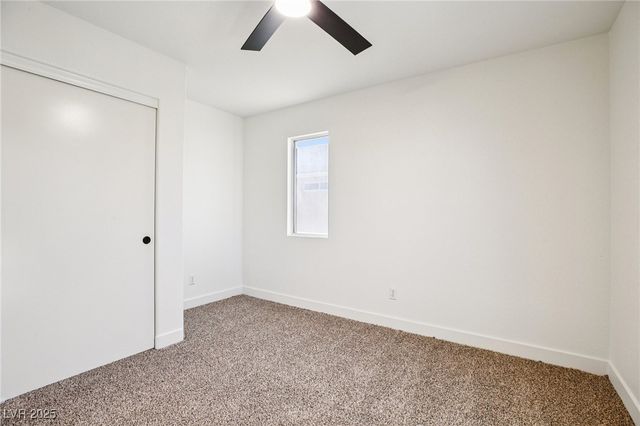 6027 Riflecrest Avenue, Las Vegas, NV 89156