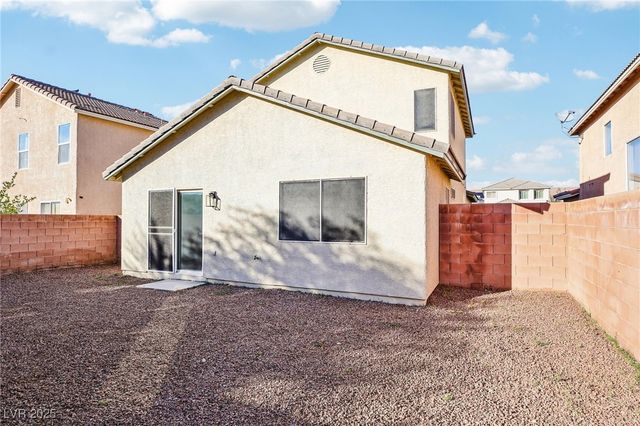 6027 Riflecrest Avenue, Las Vegas, NV 89156