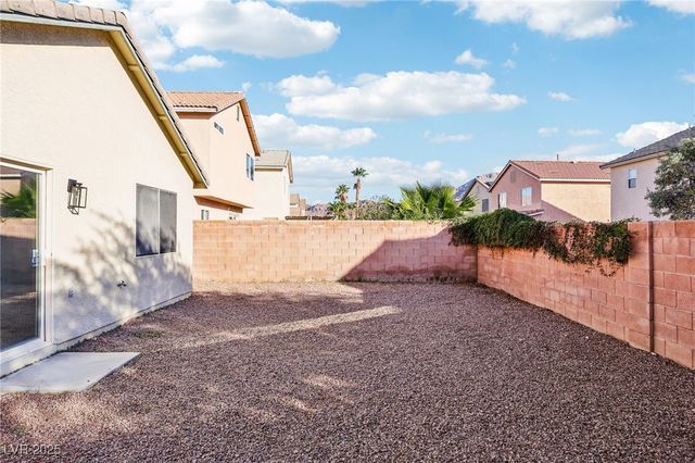 6027 Riflecrest Avenue, Las Vegas, NV 89156