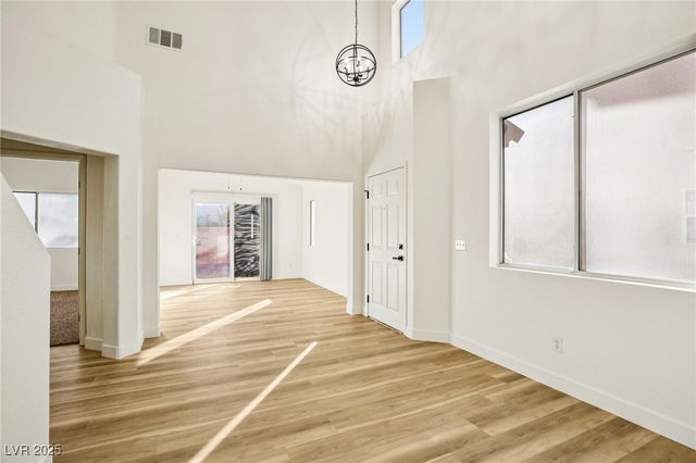 6027 Riflecrest Avenue, Las Vegas, NV 89156