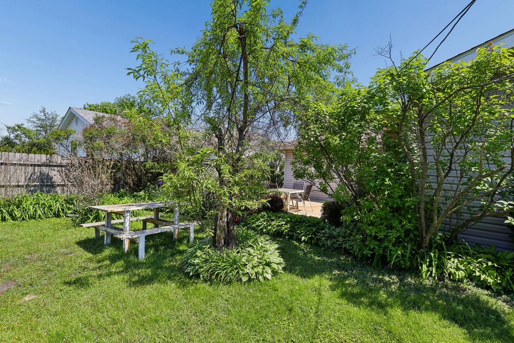 Image 19 of property listing at 2N160 Fairfield Avenue, Lombard, IL 60148