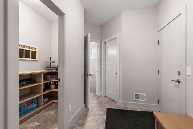 11732 Azure Circle, Inver Grove Heights, MN 55077