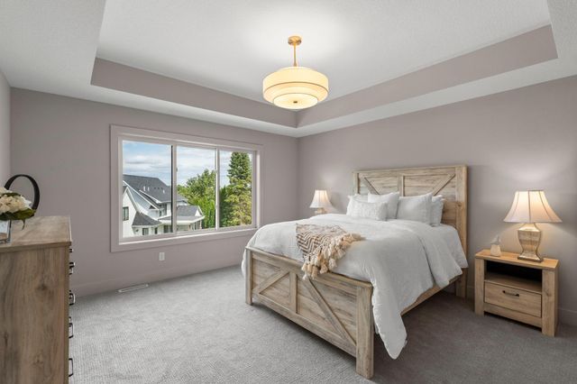 11732 Azure Circle, Inver Grove Heights, MN 55077