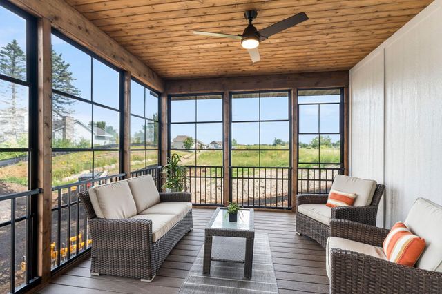 11732 Azure Circle, Inver Grove Heights, MN 55077