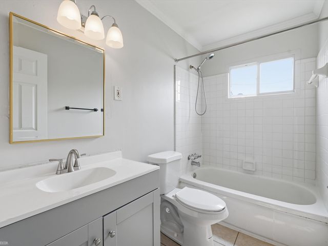 28311 Waverly Street, Roseville, MI 48066