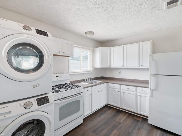 28311 Waverly Street, Roseville, MI 48066