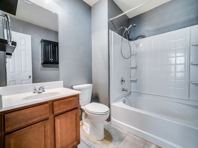 76 Daisy Drive, Fate, TX 75087