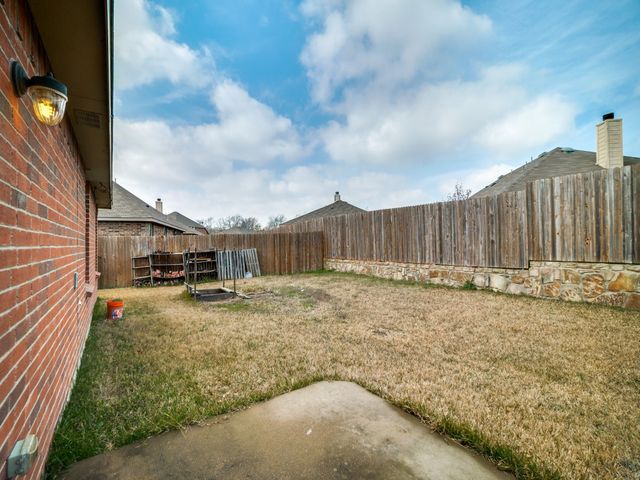 76 Daisy Drive, Fate, TX 75087