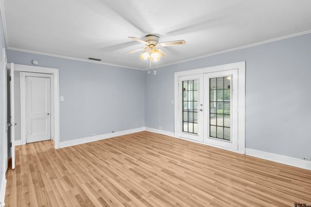 514 W Main St, Henderson, TX 75652