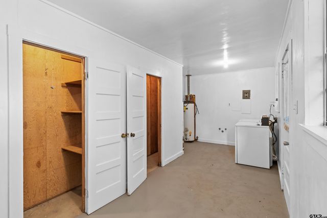 514 W Main St, Henderson, TX 75652