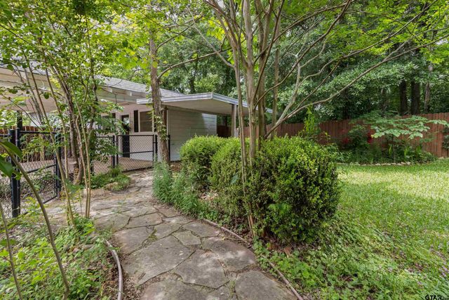 514 W Main St, Henderson, TX 75652