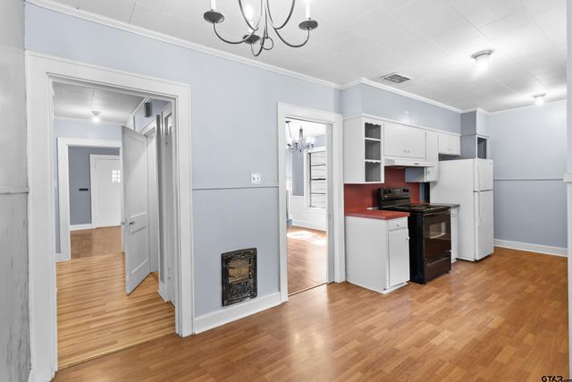 514 W Main St, Henderson, TX 75652