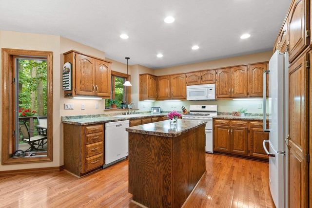 2510 HILLSIDE HEIGHTS DRIVE, Green Bay, WI 54311