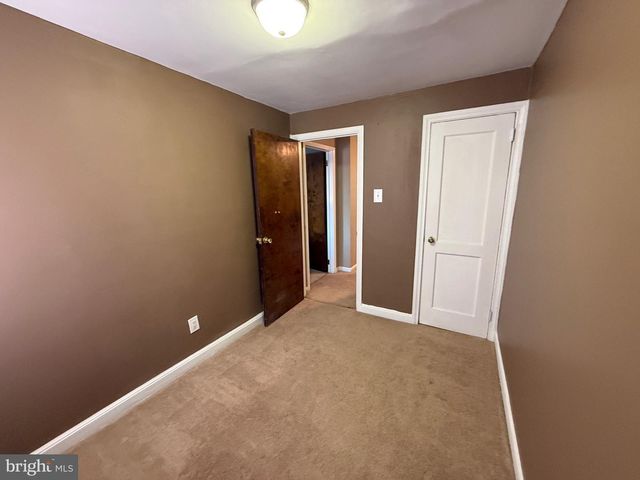 7537 OVERBROOK AVE, Philadelphia, PA 19151