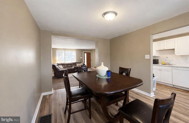 7537 OVERBROOK AVE, Philadelphia, PA 19151