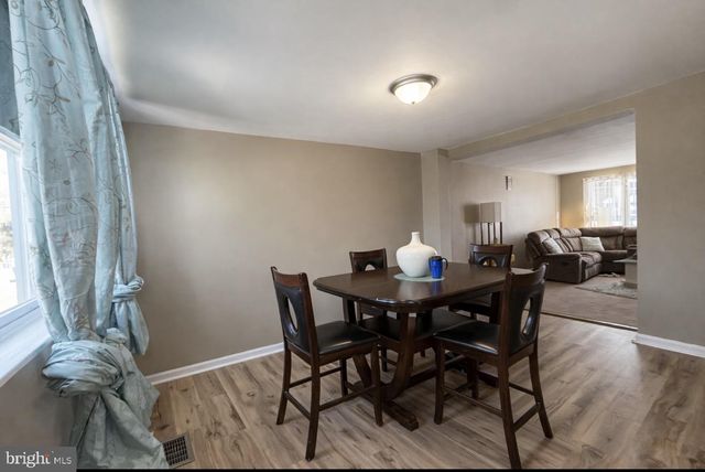 7537 OVERBROOK AVE, Philadelphia, PA 19151