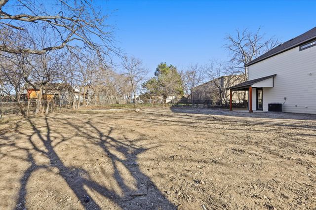 6004 Yeary Street, Lake Worth, TX 76135