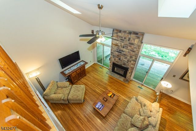 21 Lockley Ct, Mountain Lakes Boro, NJ 07046