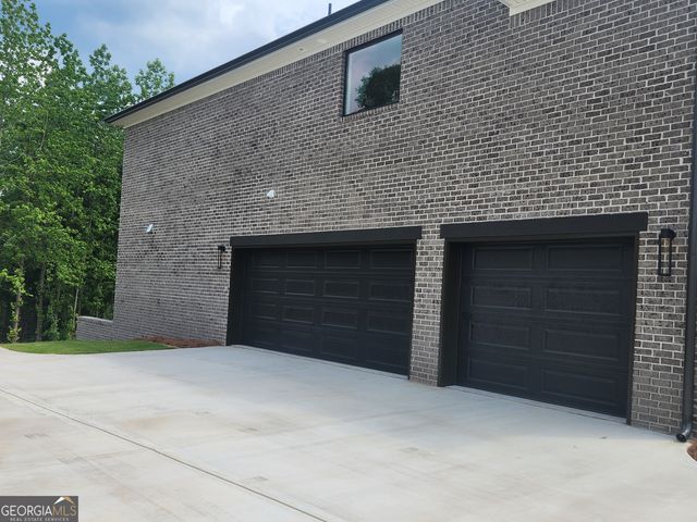2944 Waterford Drive SW, Conyers, GA 30094