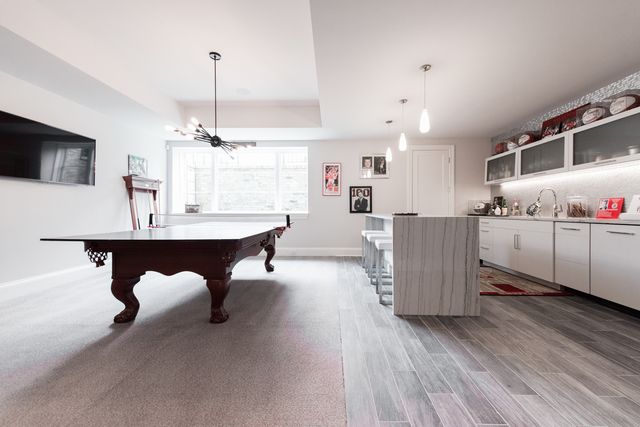 15W170 60TH Street, Burr Ridge, IL 60527