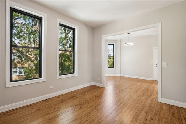 2058 N Albany Avenue 3R, Chicago, IL 60647