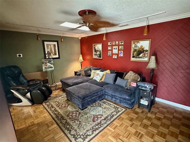 300 BROADVIEW AVENUE, Altamonte Springs, FL 32701