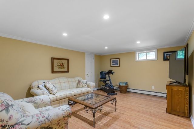 34 Cross Rd, Bernards Twp., NJ 07920