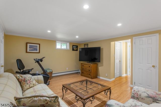 34 Cross Rd, Bernards Twp., NJ 07920