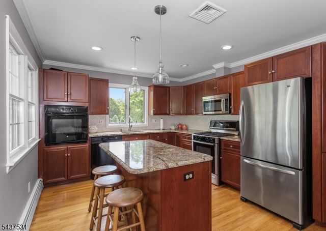 34 Cross Rd, Bernards Twp., NJ 07920