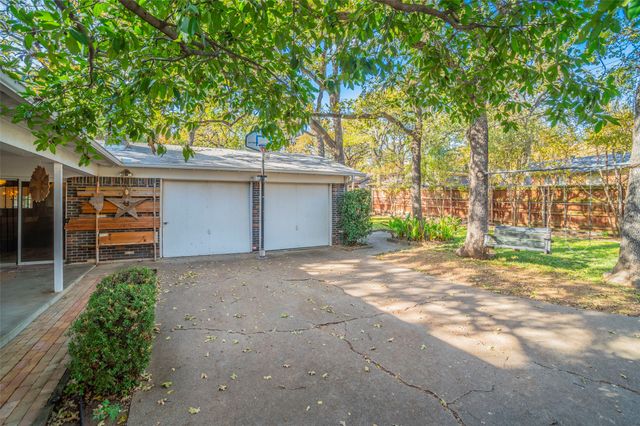 7337 Ellis Road, Fort Worth, TX 76112