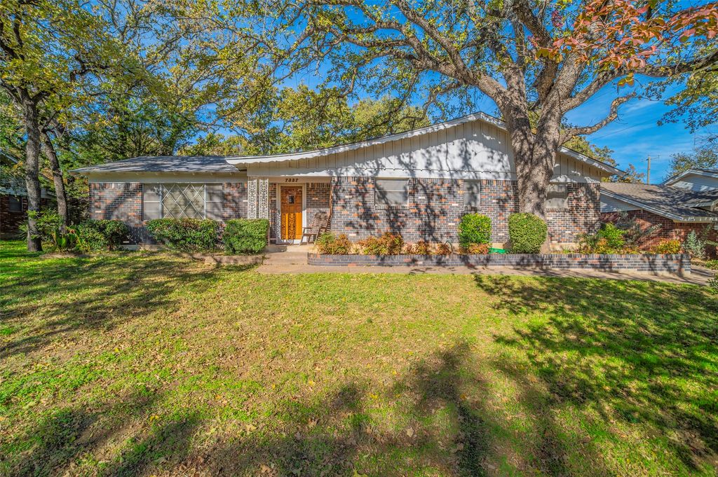 7337 Ellis Road, Fort Worth, TX 76112