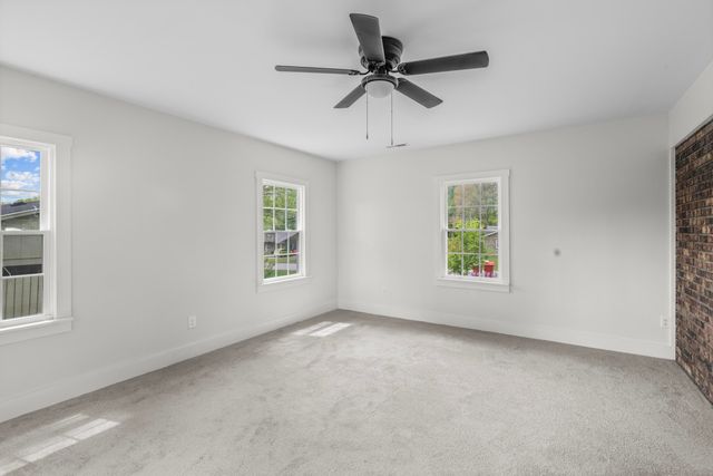 16 Meadowbrook Drive, Frankfort, KY 40601