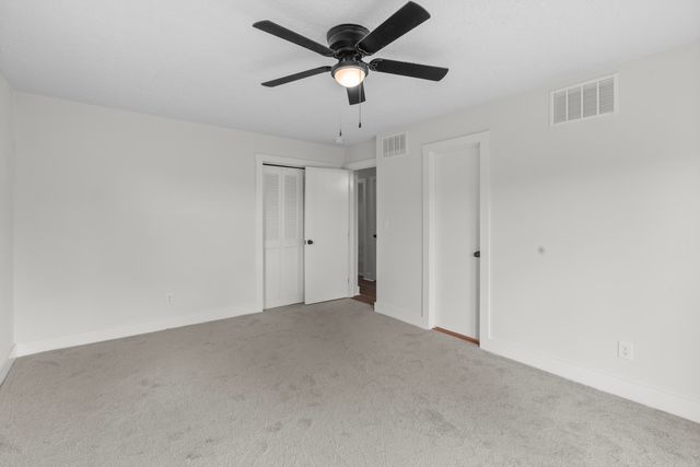 16 Meadowbrook Drive, Frankfort, KY 40601