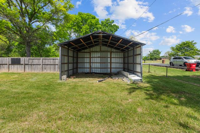 16 Meadowbrook Drive, Frankfort, KY 40601