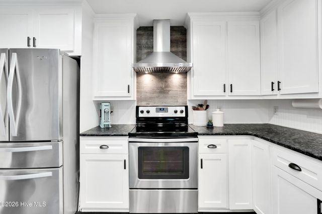 4304 Pennhurst Court, Wilmington, NC 28405