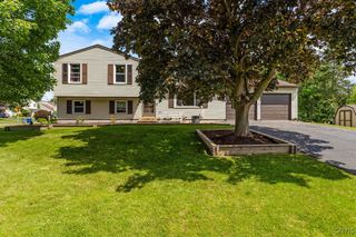 6109 Gaspe Lane, Cicero, NY 13039