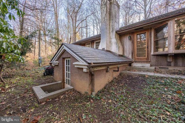 22 BERTOLET SCHOOL RD, Spring City, PA 19475