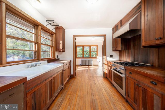 22 BERTOLET SCHOOL RD, Spring City, PA 19475