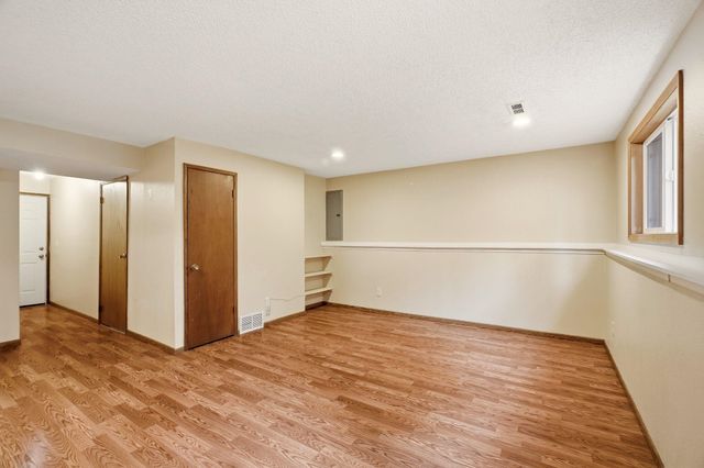 1612 E 49th Ave, Spokane, WA 99223