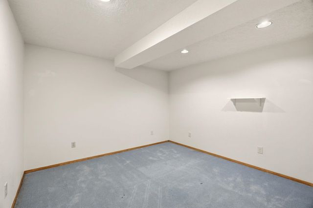1612 E 49th Ave, Spokane, WA 99223