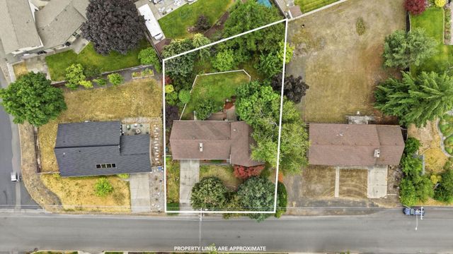 1612 E 49th Ave, Spokane, WA 99223