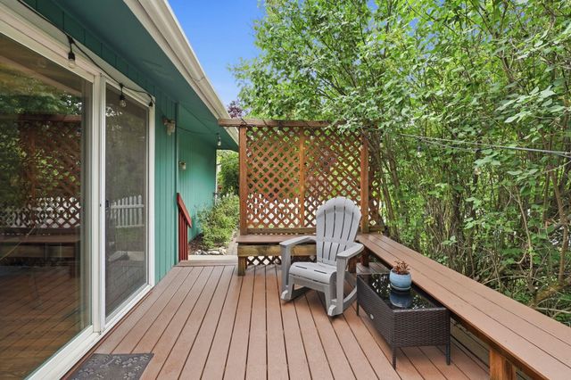 1612 E 49th Ave, Spokane, WA 99223